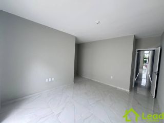 Casa com 03 Suítes á Venda na Lagoa Redonda Fortaleza- Ceará