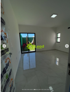 Casa a Venda com 02 Quartos no Urucunema Eusébio-Ceará