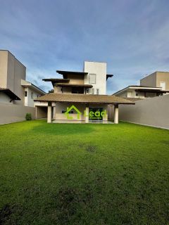 Casa Duplex 04 Suítes á Venda no Residencial Victor I Eusébio-Ceará