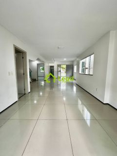Casa Duplex 04 Suítes á Venda no Residencial Victor I Eusébio-Ceará