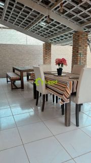 Casa Porteira Fechada á Venda em Morro Branco Beberibe - Ceará