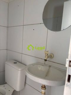 Aluga-se Sala Comercial de 17,50m² na Av. Washington Soares - Ceará