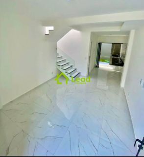 Casa com 03 Quartos no Eusébio á Venda- Ceará