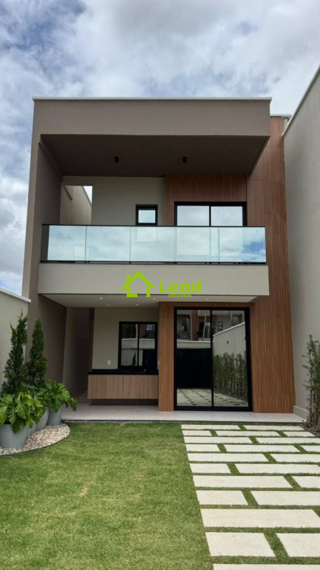 Casa Duplex 04 Suítes á Venda no Via Fiori Eusébio- Ceará