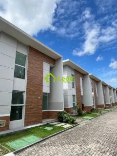 Casa com 03 Suítes á Venda no Bello Village Eusébio- Ceará