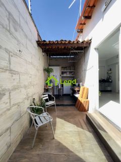 Casa Plana com 02 Quartos a Venda em Fortaleza- Ceará