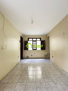 Casa Duplex com 06 Quartos á Venda na Sapiranga Fortaleza- Ceará