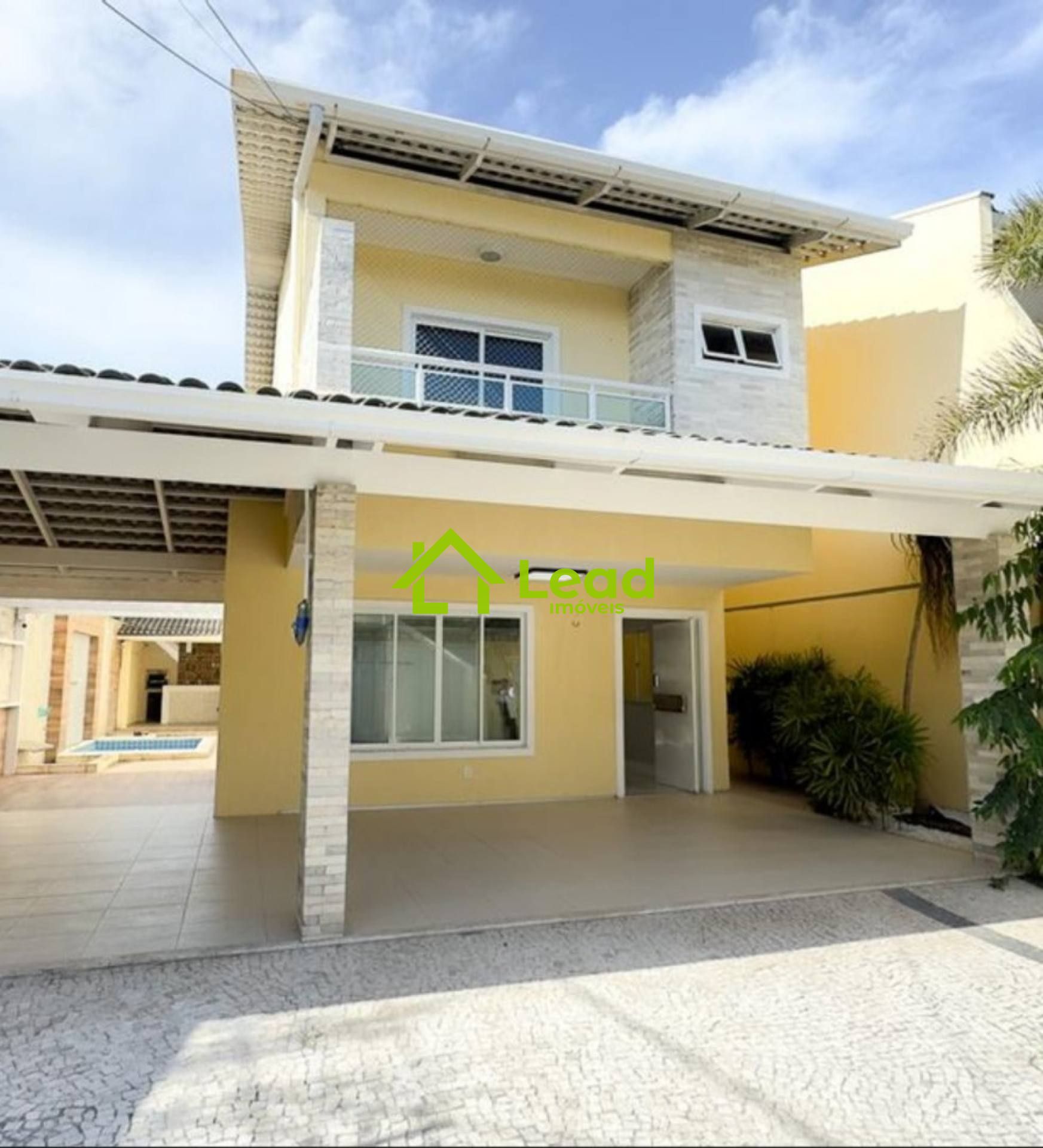 Casa Duplex 03 Quartos á Venda na Messejana Fortaleza - Ceará