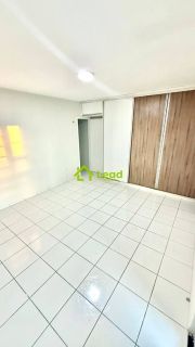 Casa com 04 Quartos na Lagoa Redonda em Fortaleza- Ceará