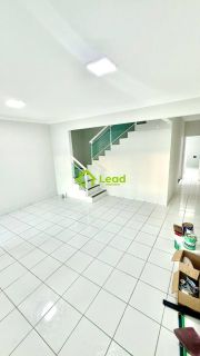 Casa com 04 Quartos na Lagoa Redonda em Fortaleza- Ceará