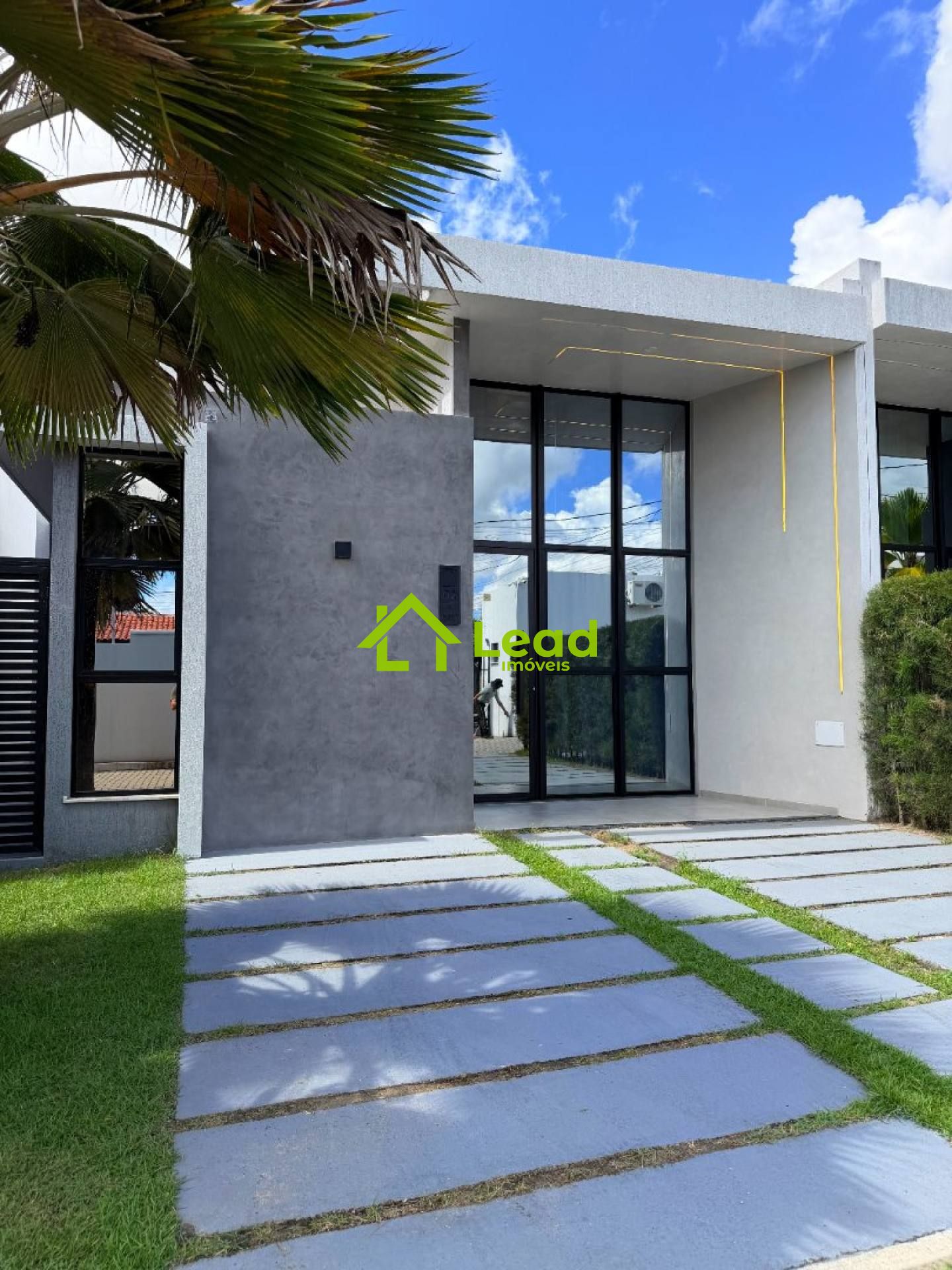 Casa Plana 3 Suítes á Venda Porteira Fechada  Cond. Imperius Residence - Eusébio/Ceará