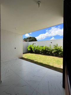Casa Plana 3 Suítes á Venda Porteira Fechada  Cond. Imperius Residence - Eusébio/Ceará