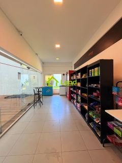 Casa de Esquina de Alto Padrão com 4 Suítes à Venda no Condomínio Marbella  Eusébio / Ceará