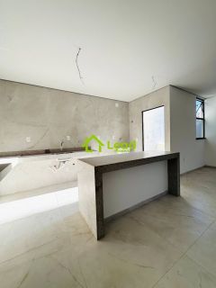 Casa Solta Duplex à Venda com 4 Suítes Van Gogh Eusébio – Ceará