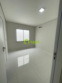 CASA COM 3 SUÍTES A VENDA NO CRISTAL VILLE RESIDENCE  EUSÉBIO- CE