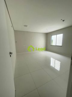 CASA COM 3 SUÍTES A VENDA NO CRISTAL VILLE RESIDENCE  EUSÉBIO- CE