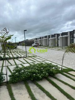CASA COM 2 SUÍTES À VENDA NO JARDINS DE MUNIQUE AQUIRAZ-CE