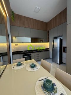 CASA COM 2 SUÍTES À VENDA NO JARDINS DE MUNIQUE AQUIRAZ-CE