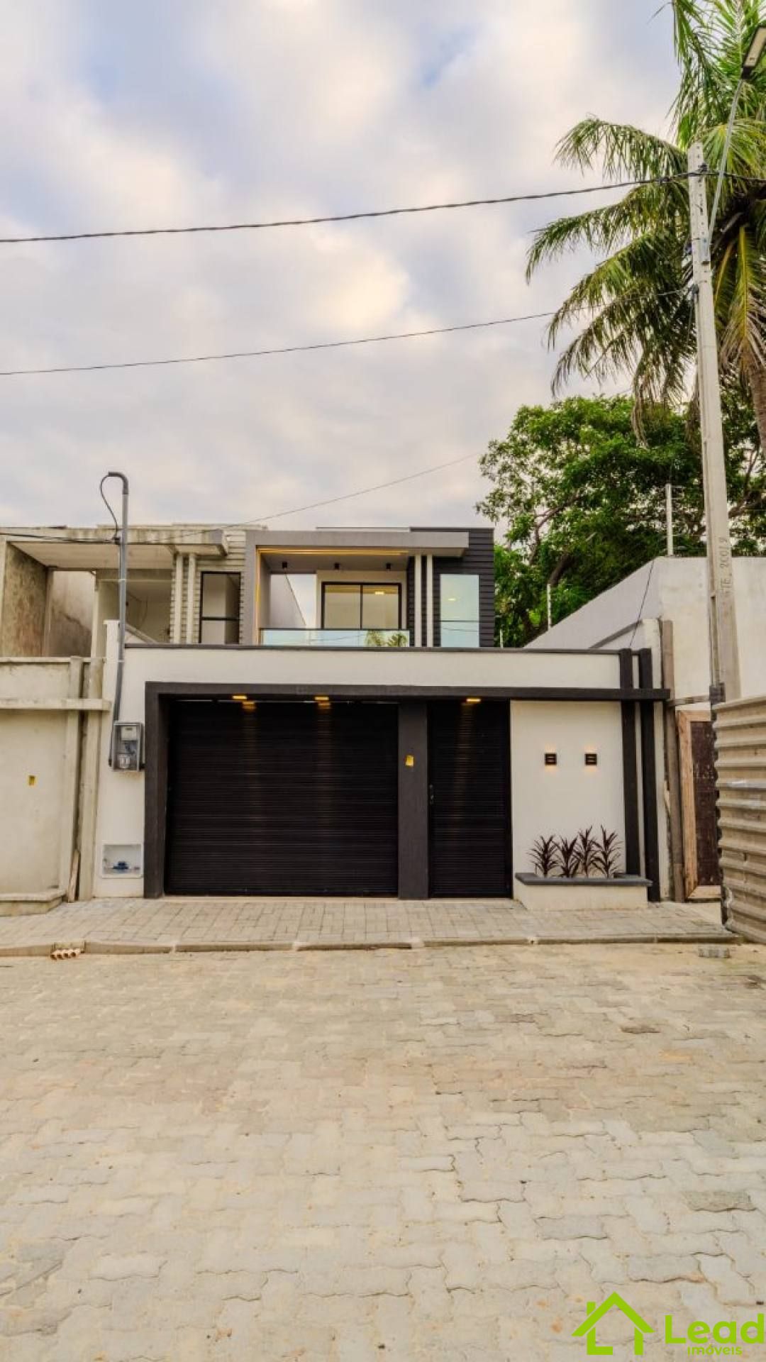 Casa 4 Suítes à Venda no Reserva das Pitangas  Eusébio/CE