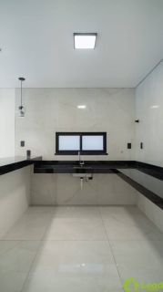 Casa 4 Suítes à Venda no Reserva das Pitangas  Eusébio/CE