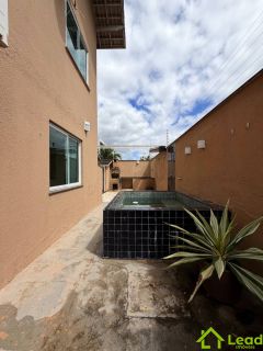 Casa Duplex de Esquina com Piscina e Energia Solar  3 Quartos no Eusébio- Ceará