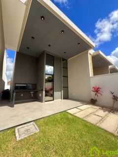 Casa 4 Suítes à Venda  no Villa Capri com Móveis Projetados no Eusébio- CE