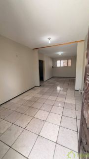 Casa com 04 Quartos no Montese á Venda em Fortaleza- Ceará