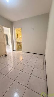 Casa com 04 Quartos no Montese á Venda em Fortaleza- Ceará
