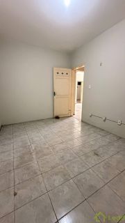 Casa com 04 Quartos no Montese á Venda em Fortaleza- Ceará