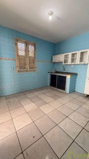 Casa com 04 Quartos no Montese á Venda em Fortaleza- Ceará
