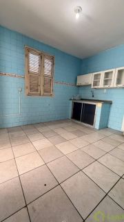Casa com 04 Quartos no Montese á Venda em Fortaleza- Ceará