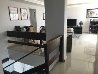 Cobertura no Edifício Tobago, 290 metros quadrados, duplex, 3 vagas de garagem, alto padrão, vista mar