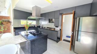 Casa de Altissimo Padrão em Aldeia,condominio Mirante de Aldeia II,mobiliada,4 suites,417m²