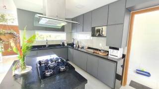 Casa de Altissimo Padrão em Aldeia,condominio Mirante de Aldeia II,mobiliada,4 suites,417m²