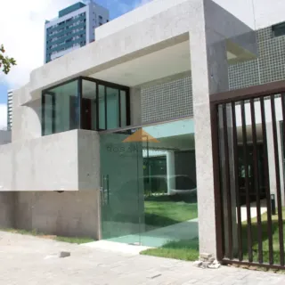 Apartamento com 3 quartos, 1 suíte e 2 vagas de garagem em Boa Viagem