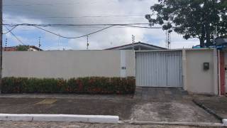 Casa com piscina, piedade, 240m² área construída,3 vagas, área de churrasco completa