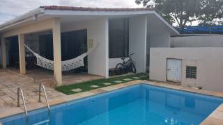 Casa com piscina, piedade, 240m² área construída,3 vagas, área de churrasco completa