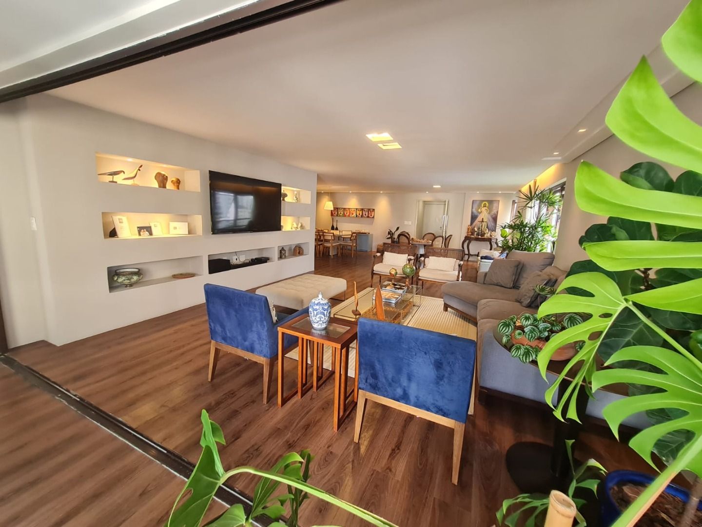 Apartamento à venda, 247 metros quadrados , 4 quartos, 3 suítes, mobiliado, pronto, vista mar