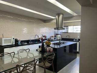 Apartamento à venda, 247 metros quadrados , 4 quartos, 3 suítes, mobiliado, pronto, vista mar