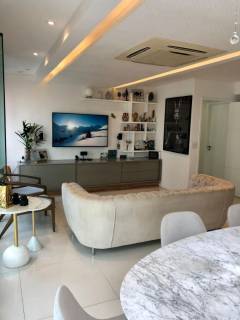 Edifício Maria Laura, apartamento à venda, 4 quartos sendo 2 suítes, 2 vagas de garagem, pronto, alto padrão