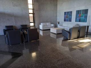 Edifício Península Ibérica, 455 metros quadrados, 4 suítes, 4 vagas, alto padrão, beira mar