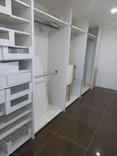 Edifício Península Ibérica, 455 metros quadrados, 4 suítes, 4 vagas, alto padrão, beira mar