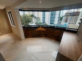 Edifício Costa do Mar em Boa Viagem, 104m², 3 quartos, 1 suíte, varanda, reformado, 2 vagas de garagem