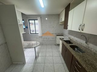 Edifício Costa do Mar em Boa Viagem, 104m², 3 quartos, 1 suíte, varanda, reformado, 2 vagas de garagem