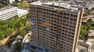 Edf. Costa Báltica, 50m², 2 quartos, 1 suíte, varanda, área de serviço e lazer completo