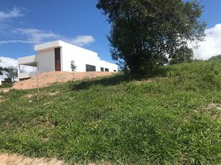 Cond. Jardim Imperial, 250m², em acabamento