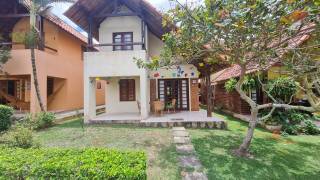 Condomínio Village do Araripe, 150m², Sala p/ dois ambientes, varanda nos quartos, 1° andar, 3 quartos(02 suítes)