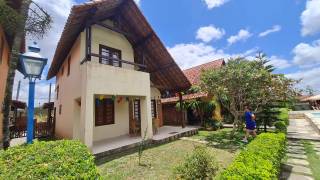 Condomínio Village do Araripe, 150m², Sala p/ dois ambientes, varanda nos quartos, 1° andar, 3 quartos(02 suítes)