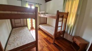 Condomínio Village do Araripe, 150m², Sala p/ dois ambientes, varanda nos quartos, 1° andar, 3 quartos(02 suítes)