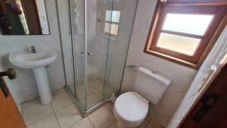 Condomínio Village do Araripe, 150m², Sala p/ dois ambientes, varanda nos quartos, 1° andar, 3 quartos(02 suítes)